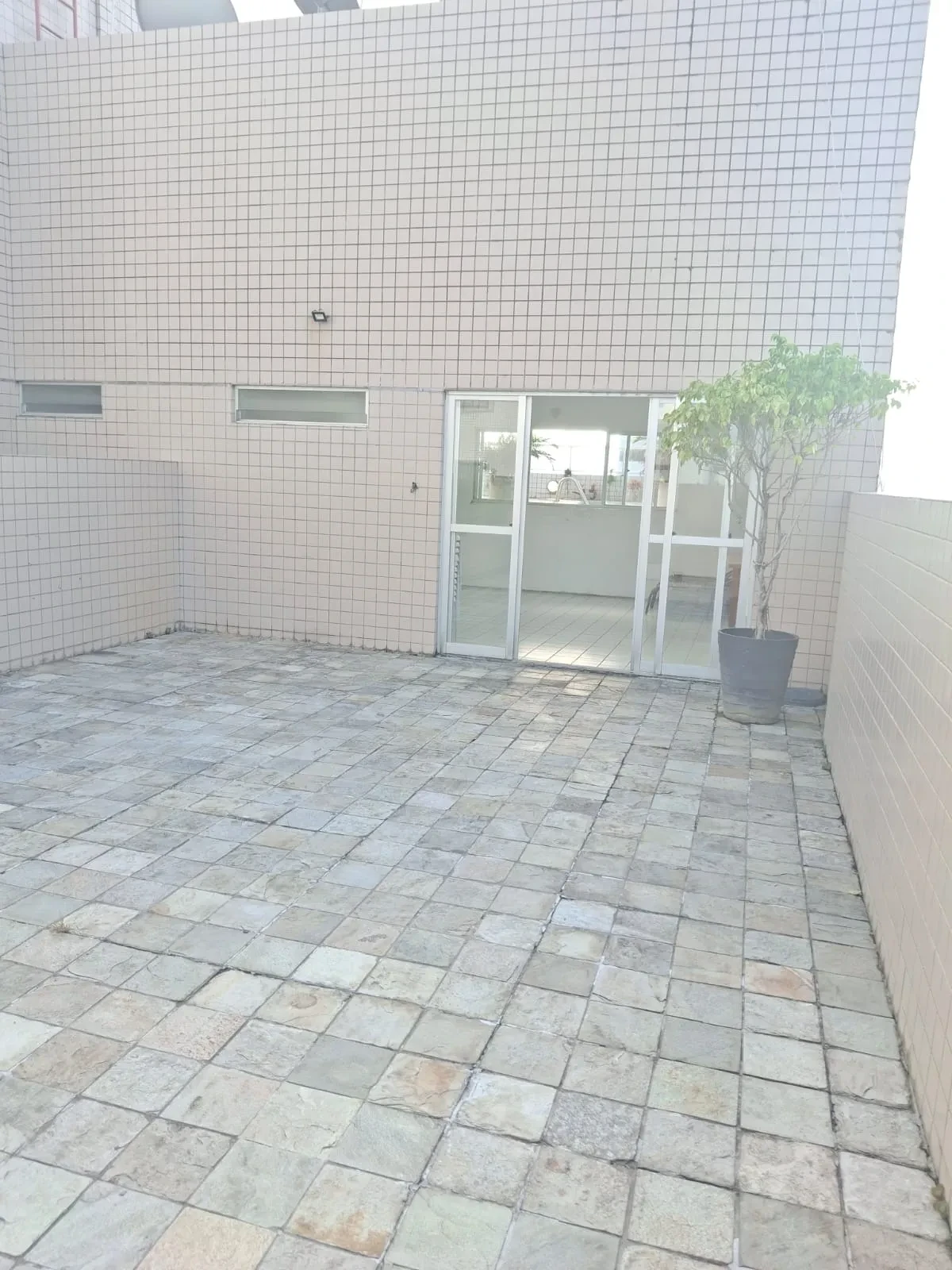 Imagem Apartamento com 2 Quartos para Alugar, 53 m² em Boa Viagem - Recife