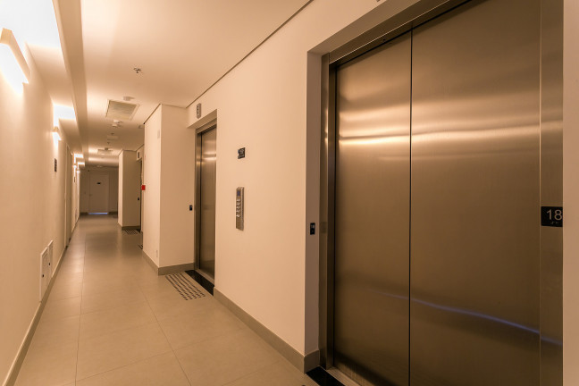 Sala Comercial à Venda,  em Várzea da Barra Funda - São Paulo