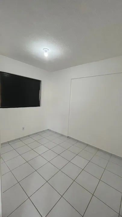 Imagem Apartamento com 2 Quartos à Venda, 44 m² em Emaús - Parnamirim