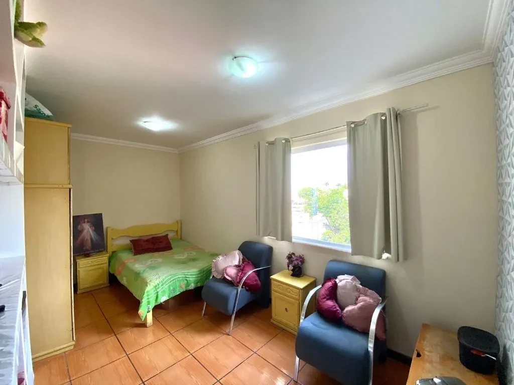 Imagem Casa com 4 Quartos à Venda, 328 m² em Planalto - Belo Horizonte