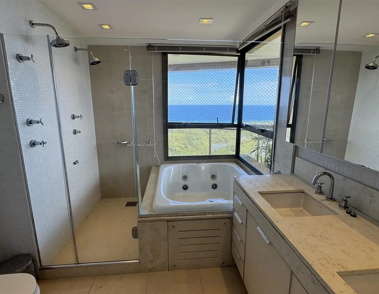 Imagem Apartamento com 3 Quartos à Venda ou Locação, 268 metro em Barra da Tijuca - Rio de Janeiro