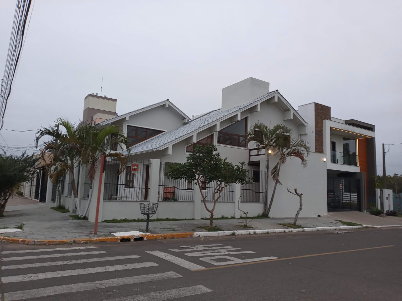 Sobrado com 3 Quartos à Venda, 193 m²em Centro - Canoas