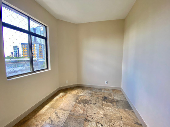 Imagem Apartamento com 4 Quartos à Venda, 240 m² em Nazaré - Belém