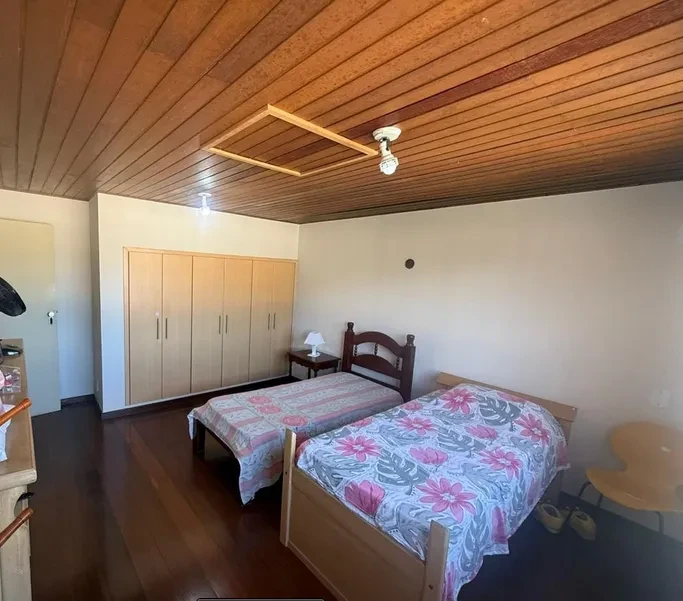 Imagem Cobertura com 4 Quartos à Venda, 200 metros em Alto - Teresópolis