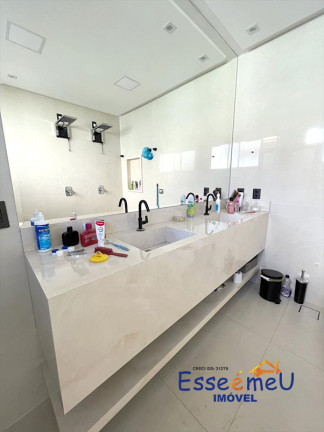 Imagem Casa de Condomínio com 5 Quartos à Venda, 306 m² em Jardins Madri - Goiânia