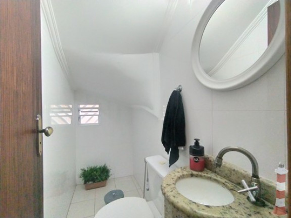 Imagem Sobrado com 3 Quartos à Venda, 250 m² em Vila Valença - São Vicente