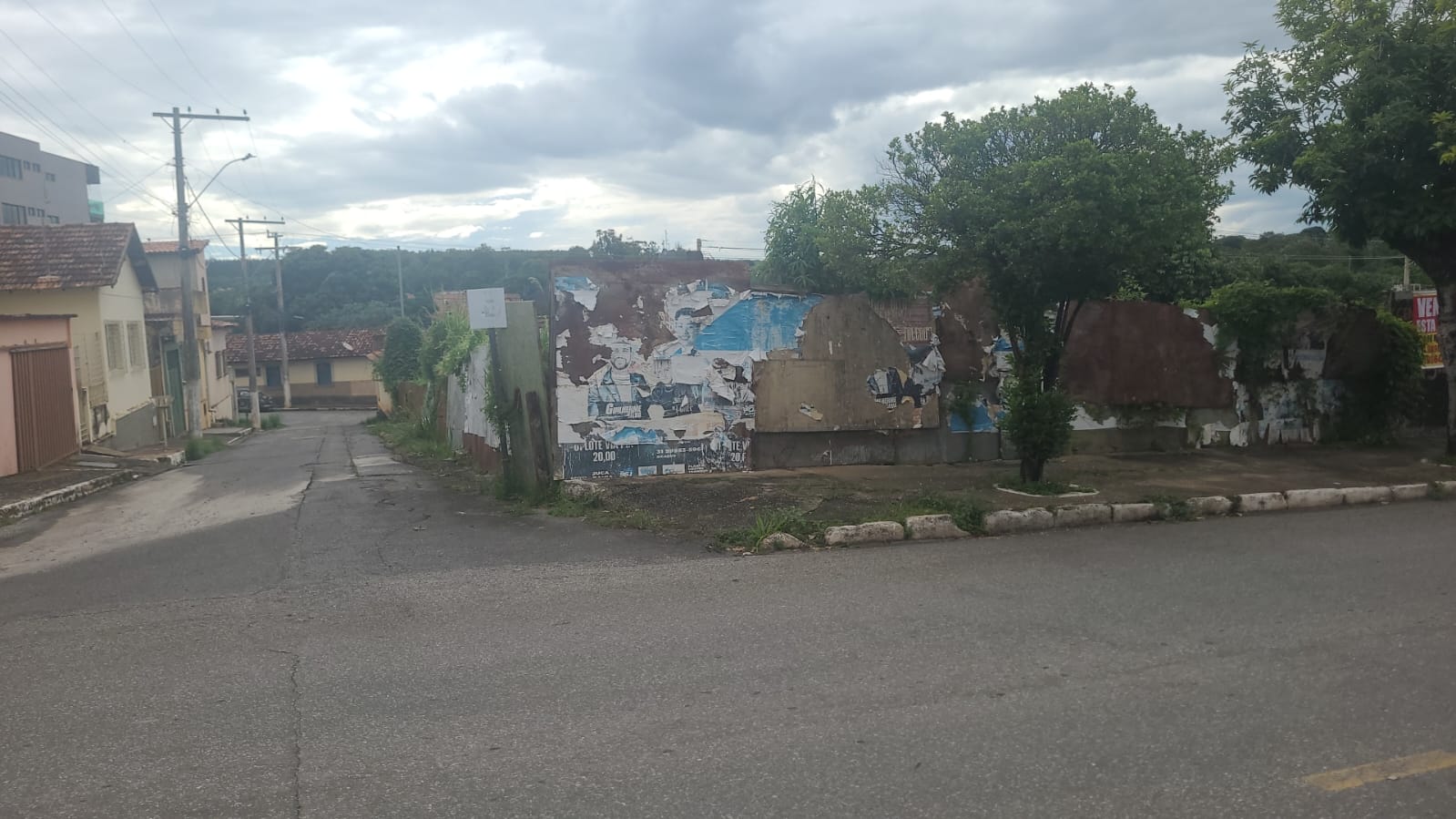 Imagem Terreno à Venda, 639 metro em Centro - Caetanópolis