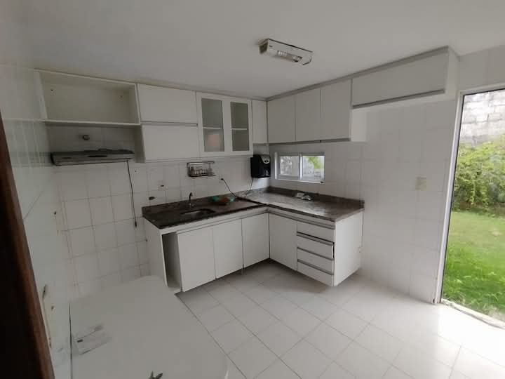 Imagem Casa de Condomínio com 3 Quartos para Alugar, 200 m²em Vila de Abrantes (Abrantes) - Camaçari