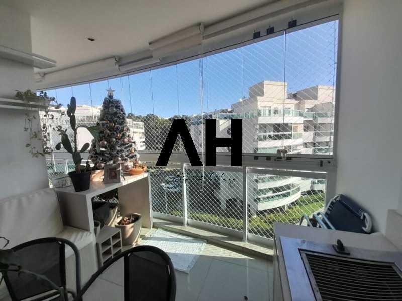 Imagem Apartamento com 3 Quartos à Venda, 105 m²em Camboinhas - Niterói