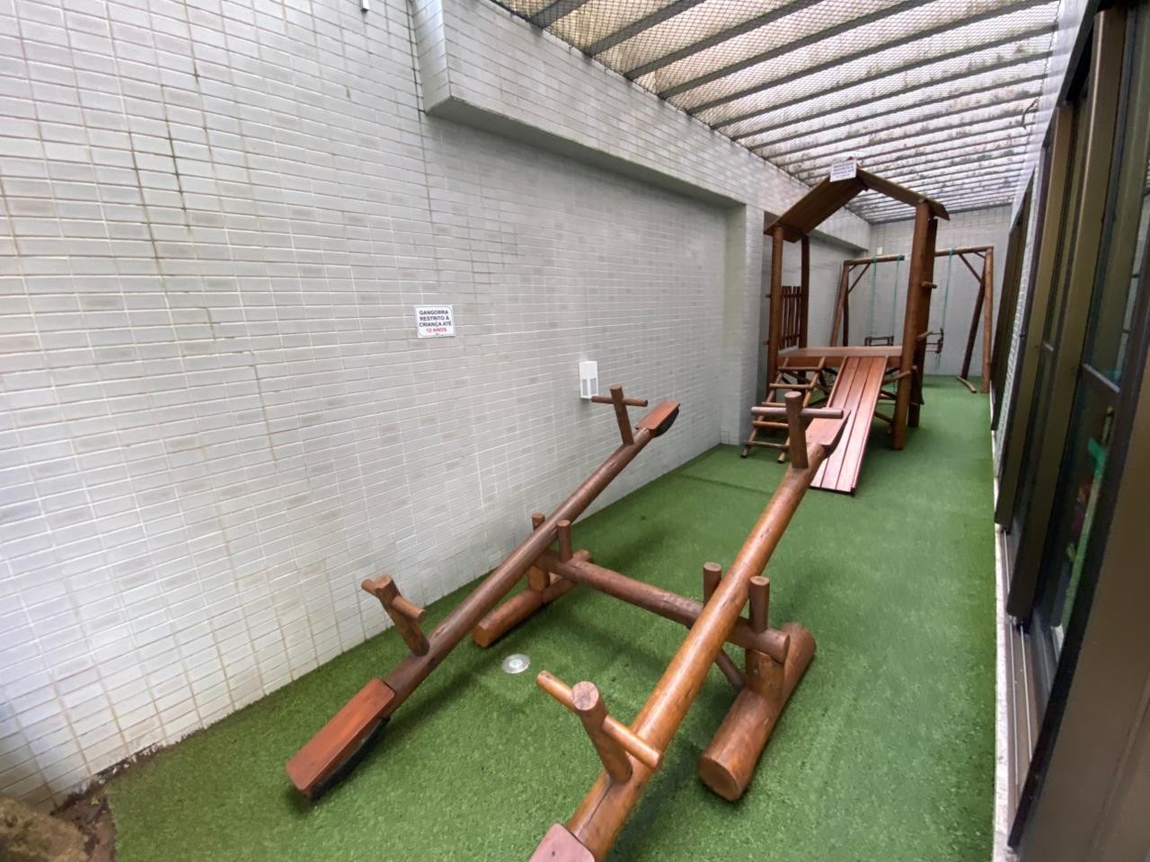 Imagem Apartamento com 3 Quartos para Alugar, 72 m² em Graças - Recife