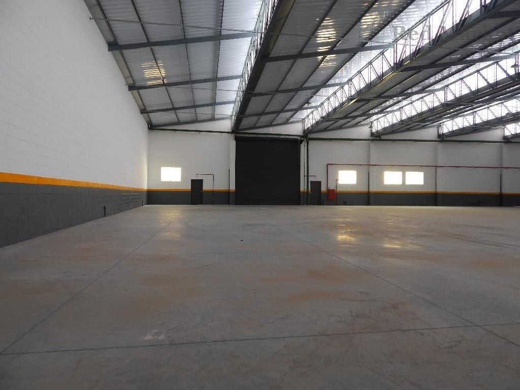 Galpão à Venda, 2.200 m² em Vila Monumento - São Paulo