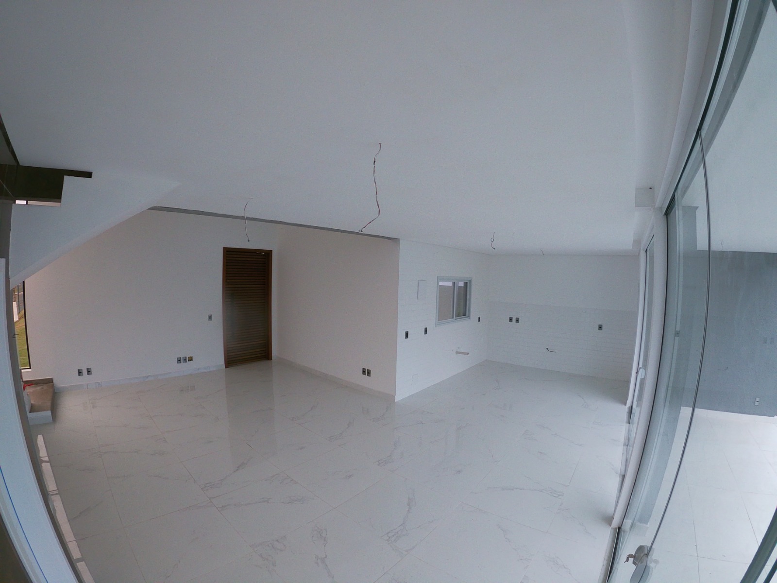 Imagem Casa de Condomínio com 3 Quartos à Venda, 212 m²em São João do Rio Vermelho - Florianópolis