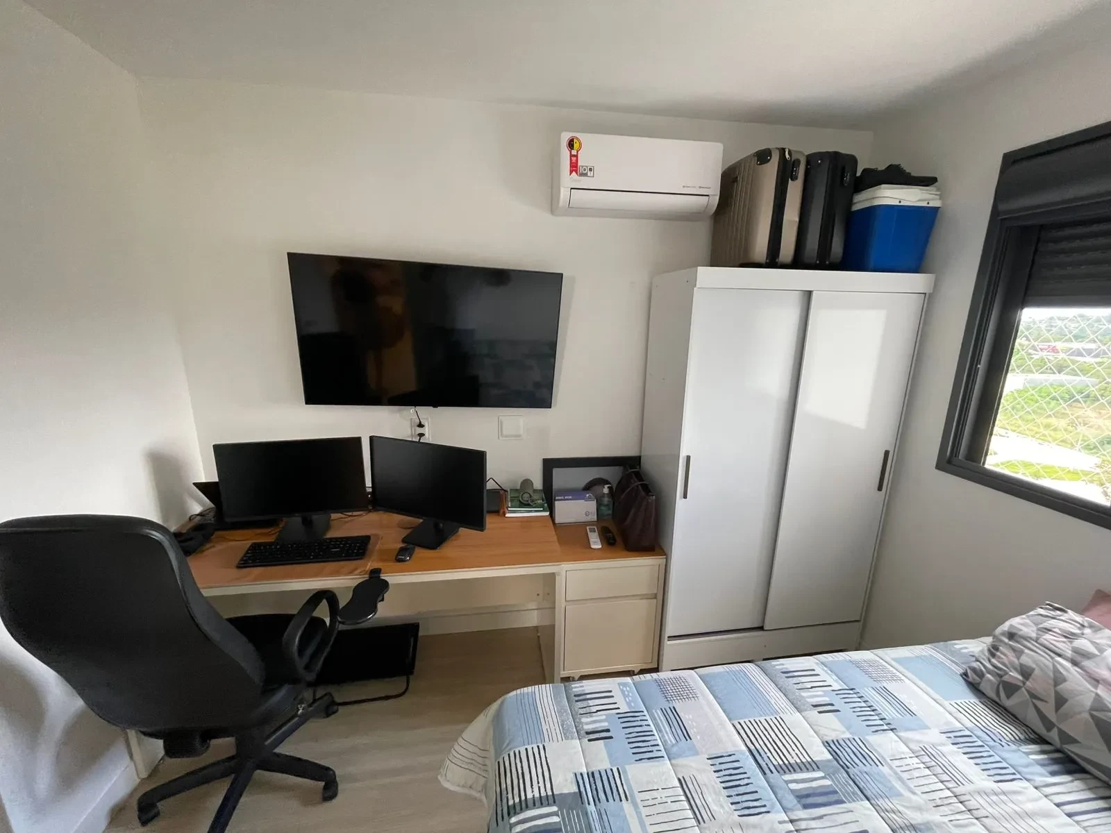 Imagem Apartamento com 2 Quartos para Alugar, 77 m² em Despraiado - Cuiabá