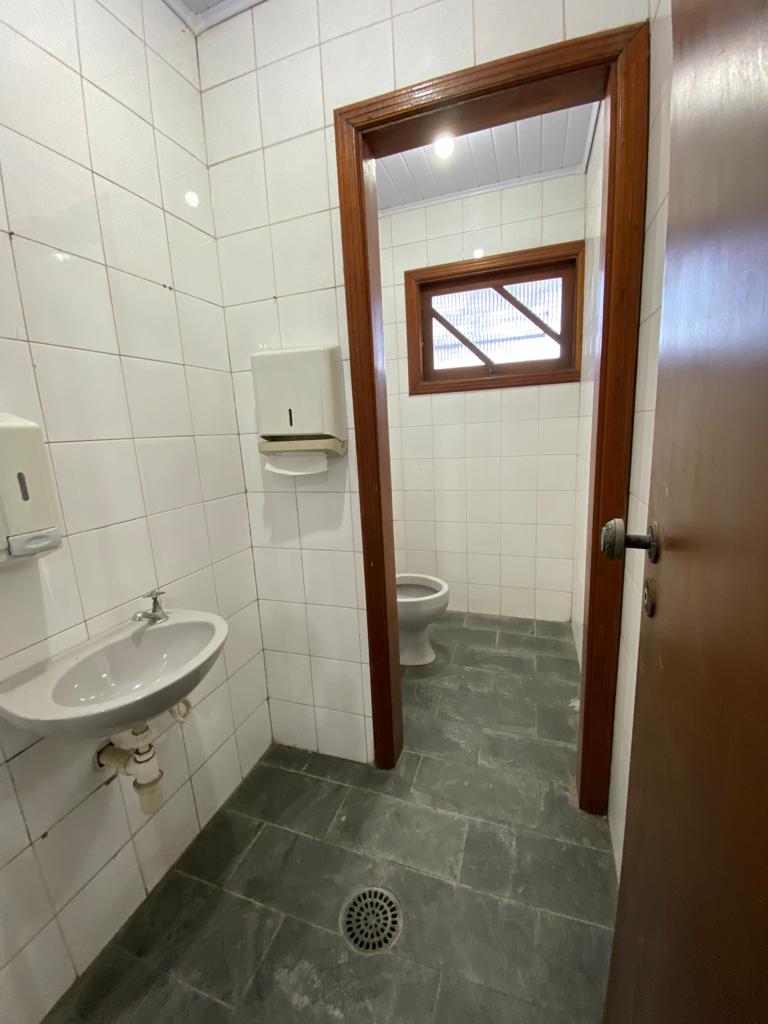 Foto do imóvel: Galpão para Alugar, 1.300 m² em Jardim Henriqueta - Taboão da Serra