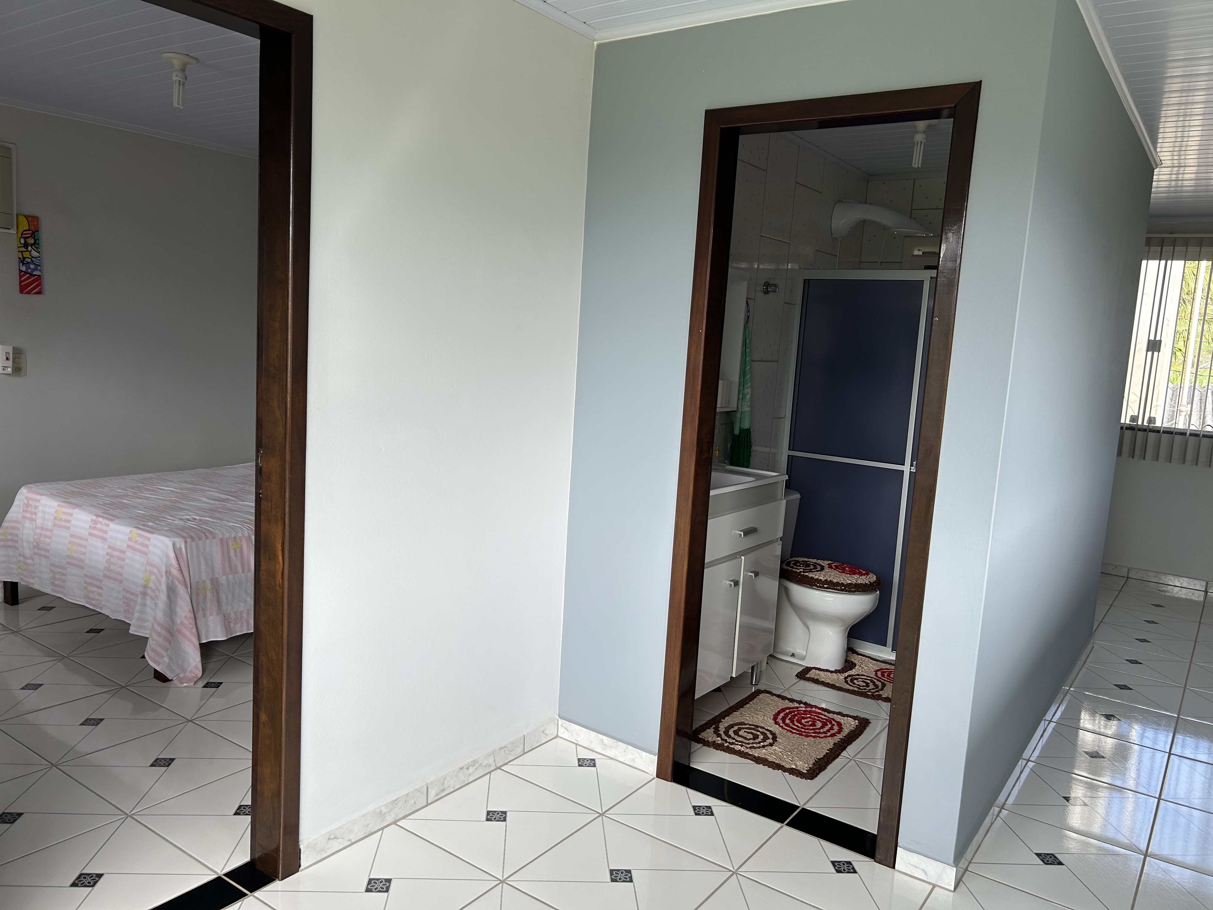 Imagem Casa com 6 Quartos à Venda, 200 m²em Santa Lídia - Penha