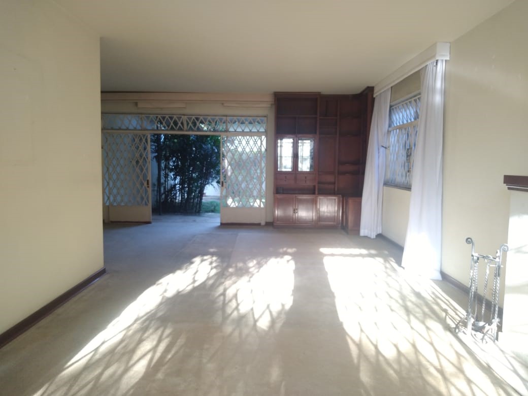 Imagem Sobrado com 2 Quartos à Venda, 250 m²em Vila Madalena - São Paulo