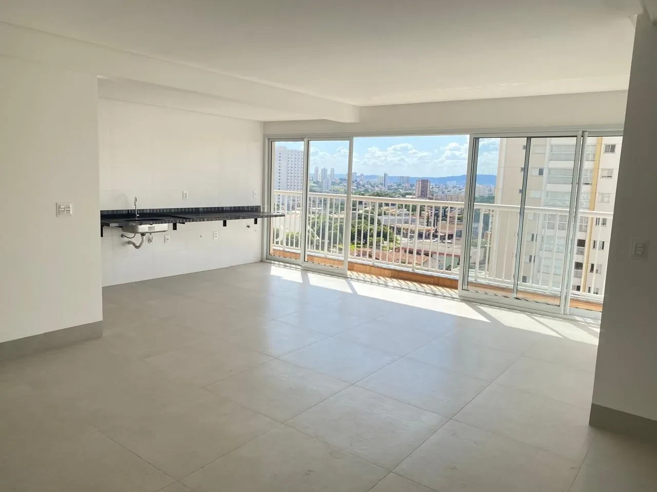Imagem Apartamento com 3 Quartos à Venda, 130 m² em Jardim América - Goiânia