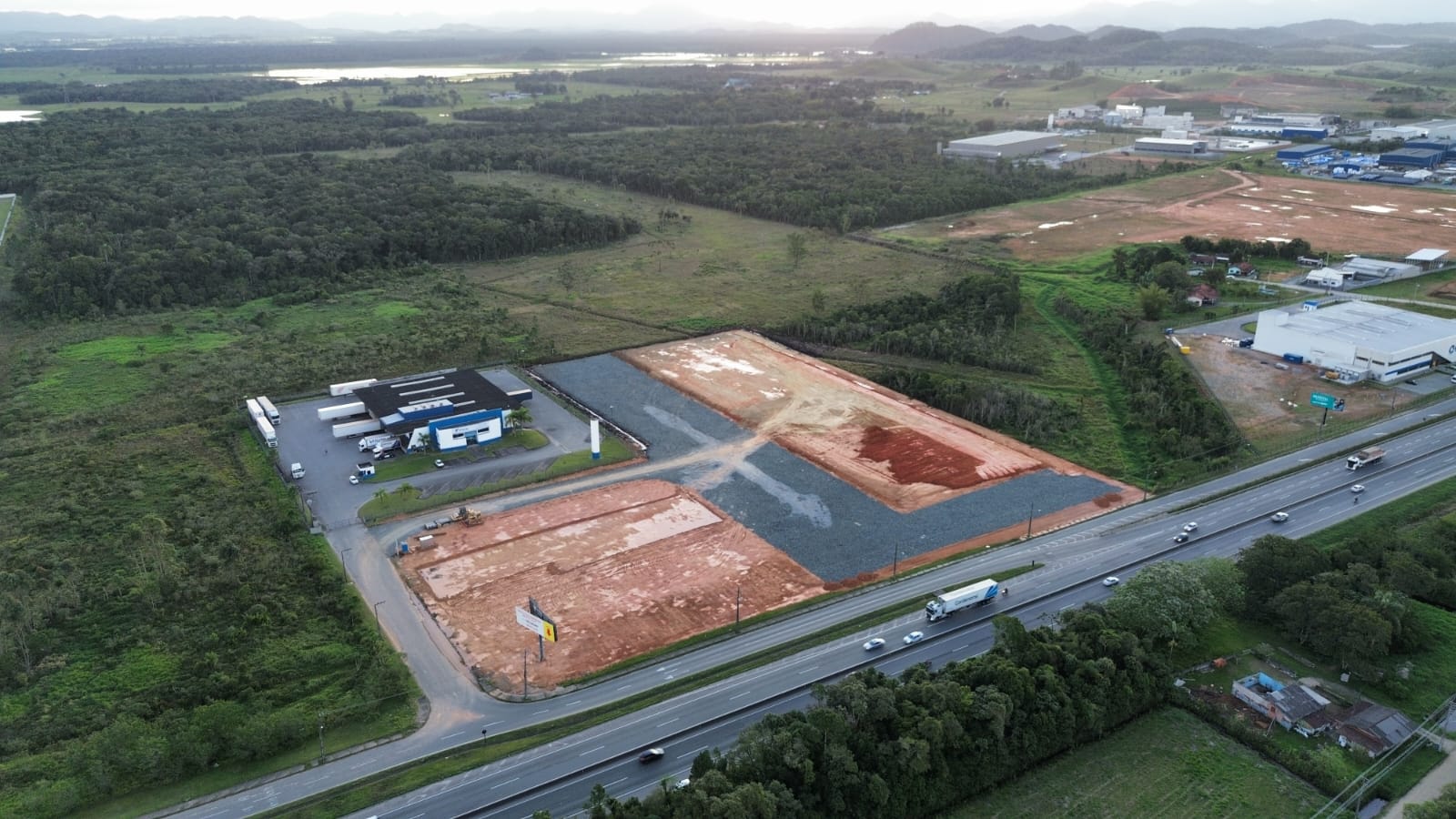 Foto do imóvel: Galpão para Alugar, 1.485 m² em Araquari - Araquari