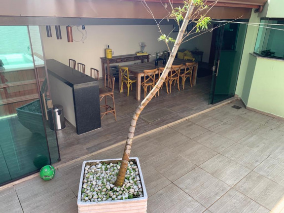 Imagem Sobrado com 3 Quartos à Venda, 256 m² em Dos Casa - São Bernardo Do Campo