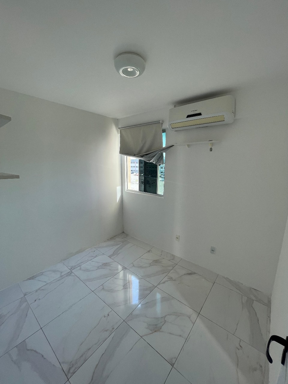 Imagem Apartamento com 3 Quartos à Venda, 68 m²em Centro - Lauro de Freitas