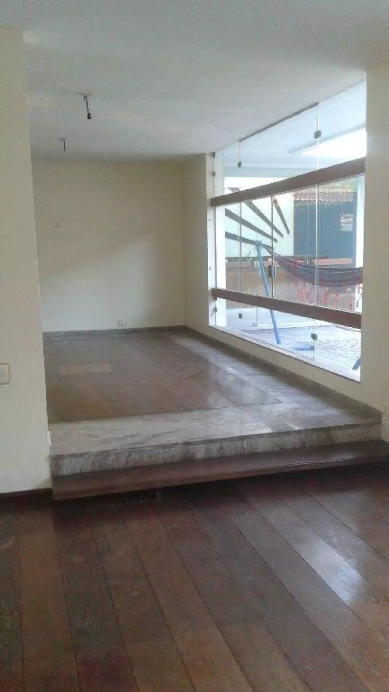 Imagem Casa com 4 Quartos à Venda ou Locação, 792 m² em Interlagos - São Paulo