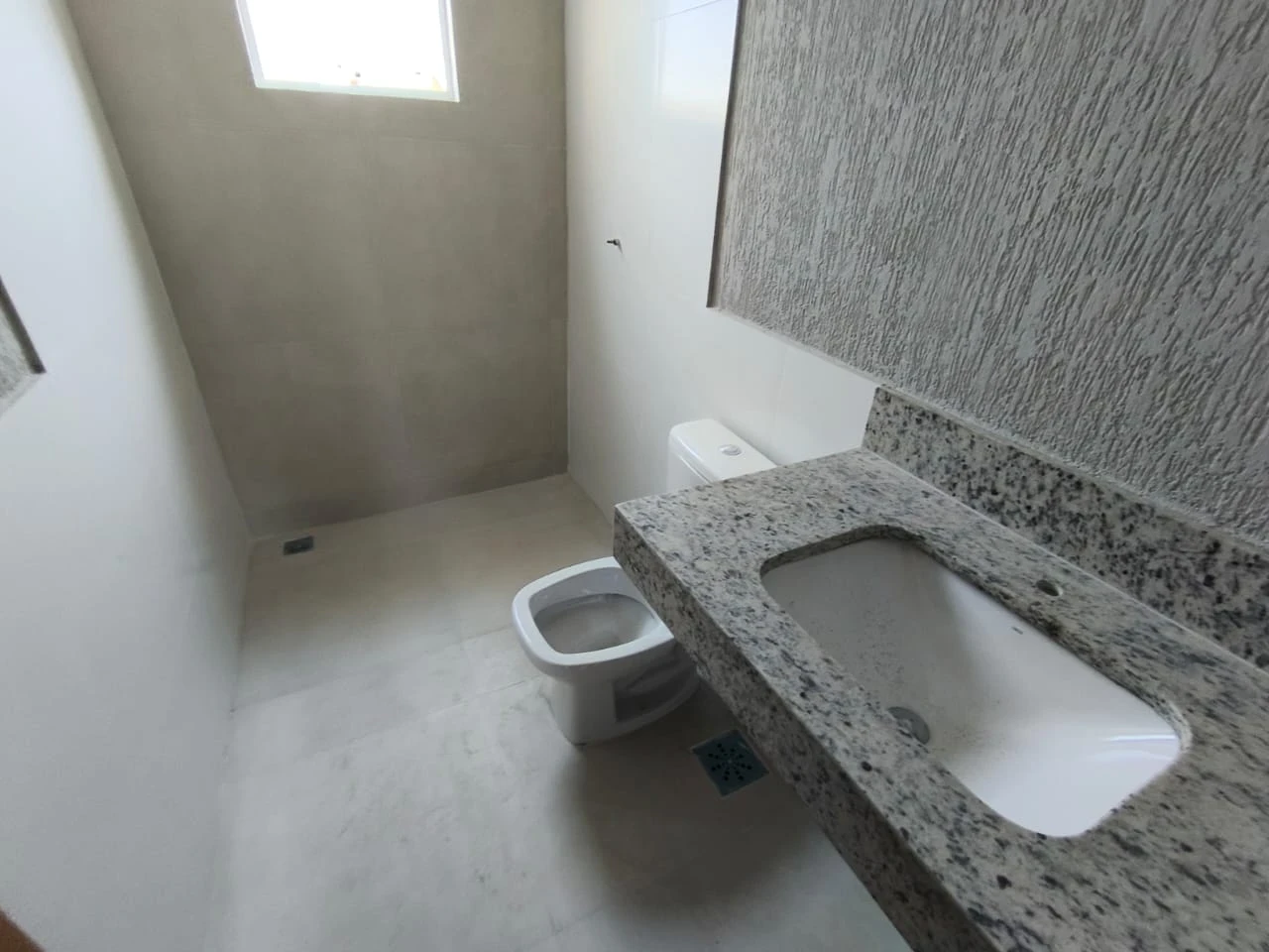 Imagem Casa de Condomínio com 3 Quartos à Venda, 135 m² em Sítios Santa Luzia - Aparecida de Goiânia