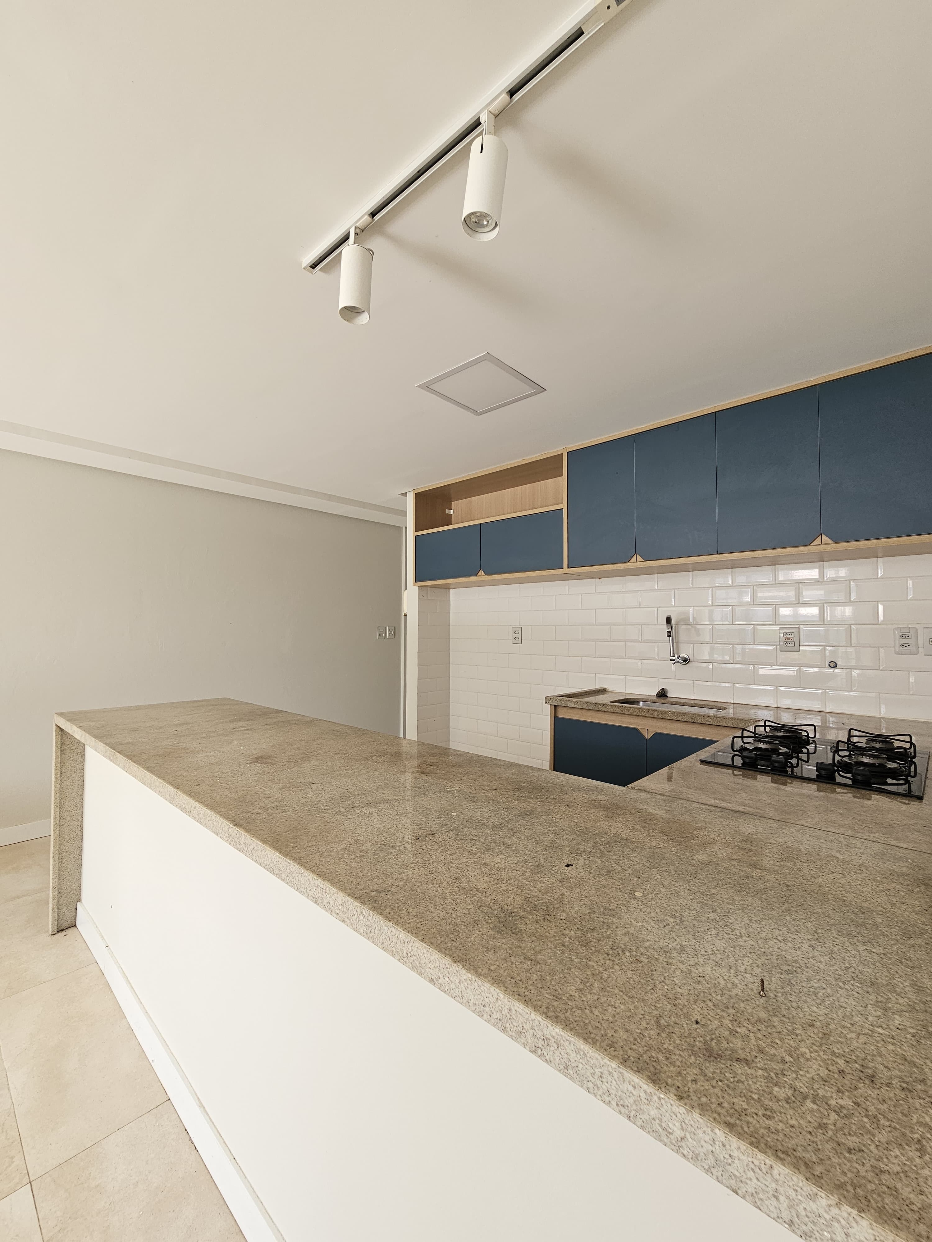 Imagem Apartamento com 2 Quartos à Venda, 123 m²em Portão - Lauro de Freitas
