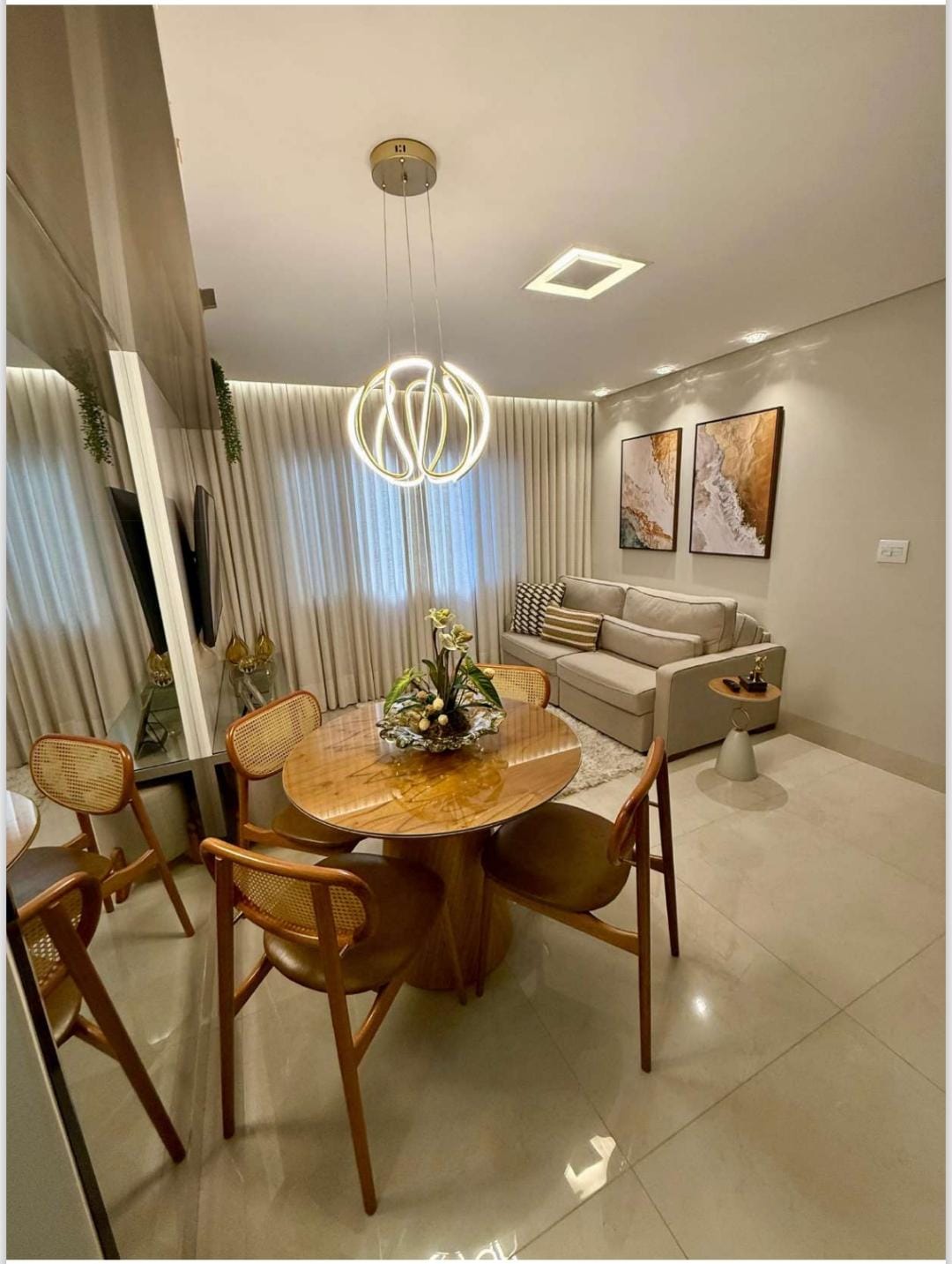 Imagem Apartamento com 2 Quartos à Venda, 60 m² em Setor Bueno - Goiânia