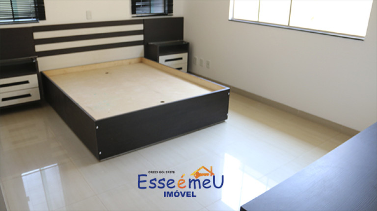 Imagem Casa de Condomínio com 3 Quartos à Venda, 191 m² em Jardins Madri - Goiânia