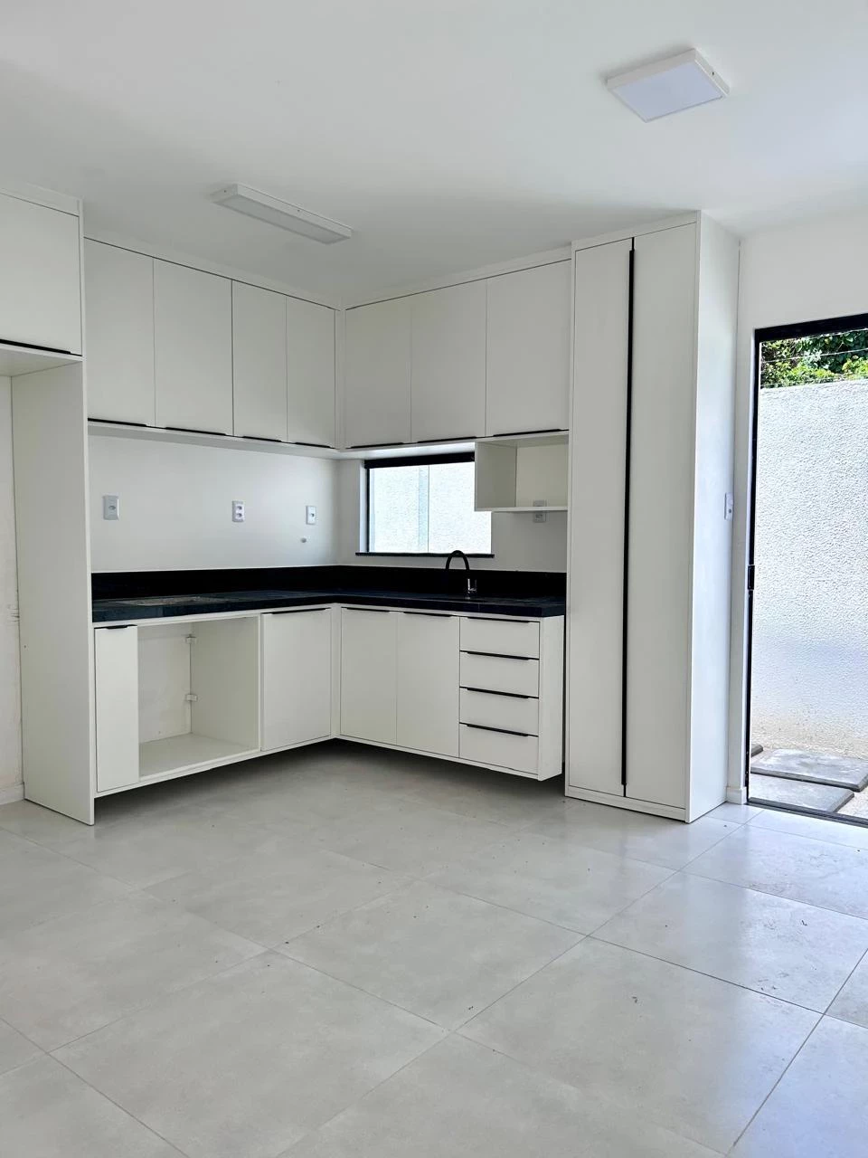 Imagem Casa de Condomínio com 3 Quartos para Alugar, 110 m² em Bela Vista - Camaçari