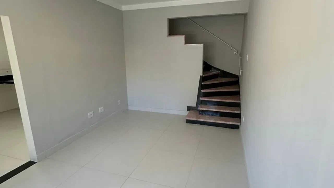 Imagem Sobrado com 2 Quartos à Venda, 98 m² em Macuco - Santos