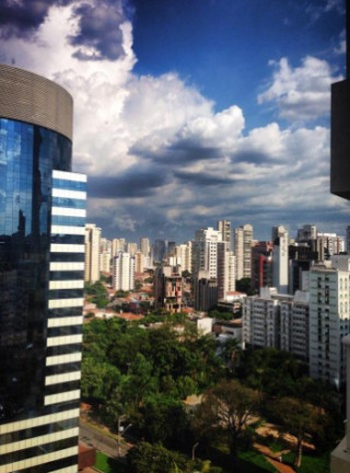 Imagem Apartamento com 2 Quartos para Alugar,  em Cidade Monções - São Paulo