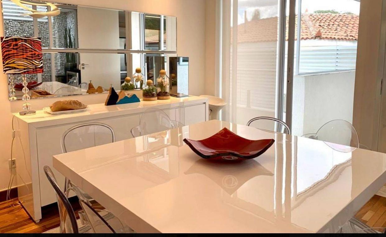 Imagem Casa com 3 Quartos à Venda, 450 m²em Pacaembu - São Paulo