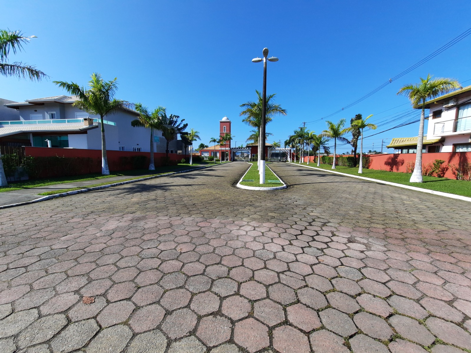 Imagem Sobrado com 4 Quartos à Venda, 250 m²em Bougainville IV - Peruibe