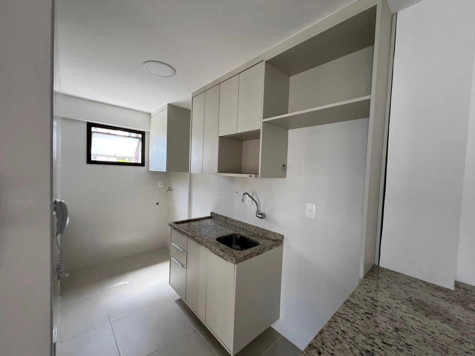 Imagem Apartamento com 1 Quarto para Alugar, 44 m² em Canela - Salvador