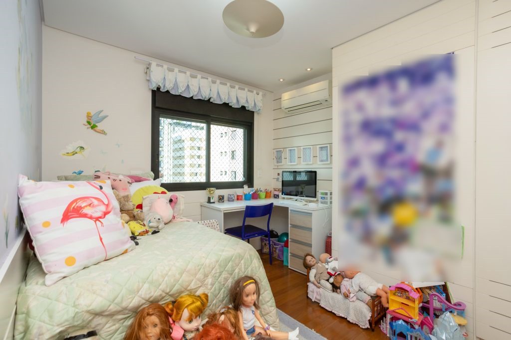 Imagem Apartamento com 4 Quartos à Venda, 235 m²em Aclimação - São Paulo