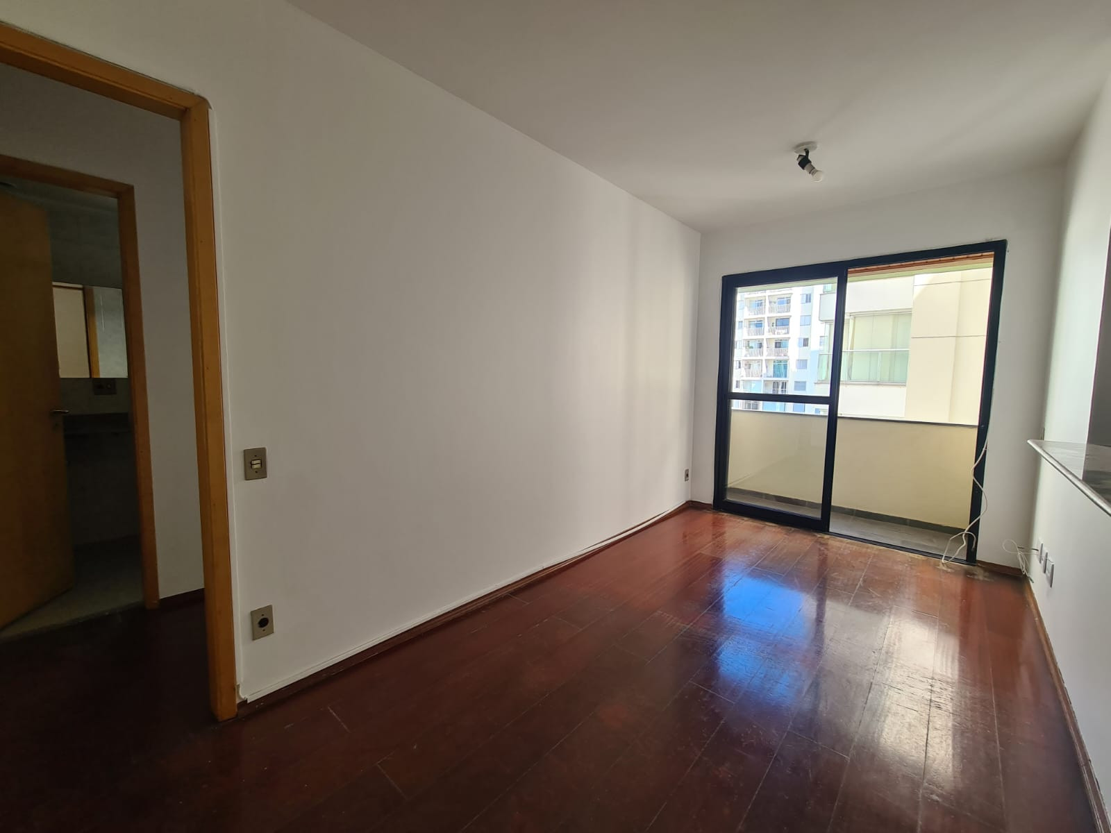 Imagem Apartamento com 1 Quarto à Venda, 37 m² em Parque Imperial - São Paulo