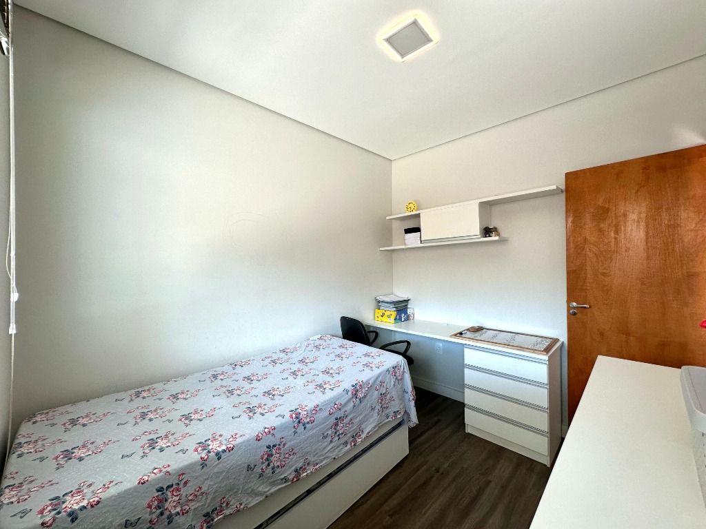 Imagem Casa com 3 Quartos à Venda, 122 m² em Planalto - Belo Horizonte