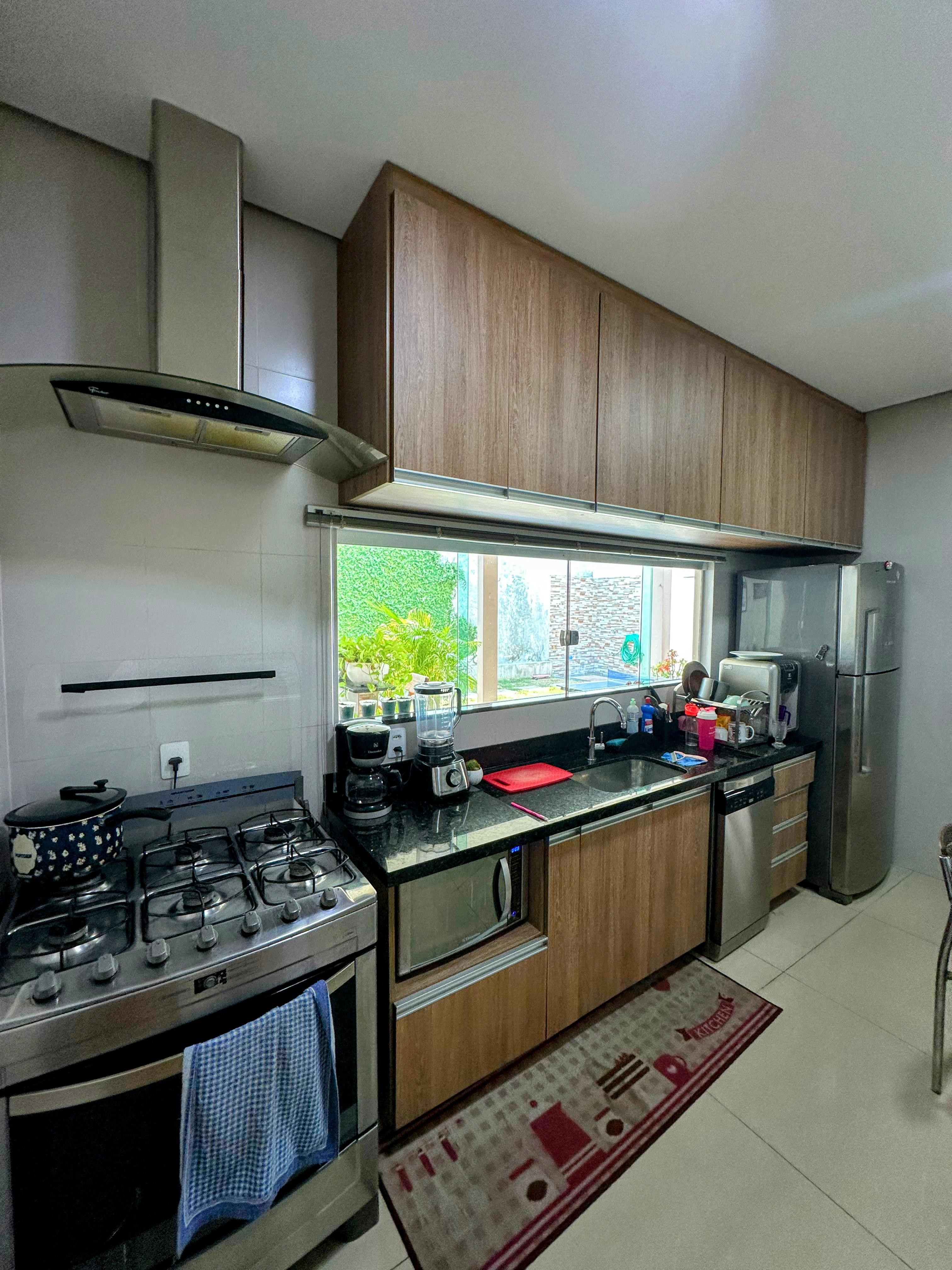 Imagem Casa com 3 Quartos à Venda, 189 m²em Dom Pedro I - Manaus