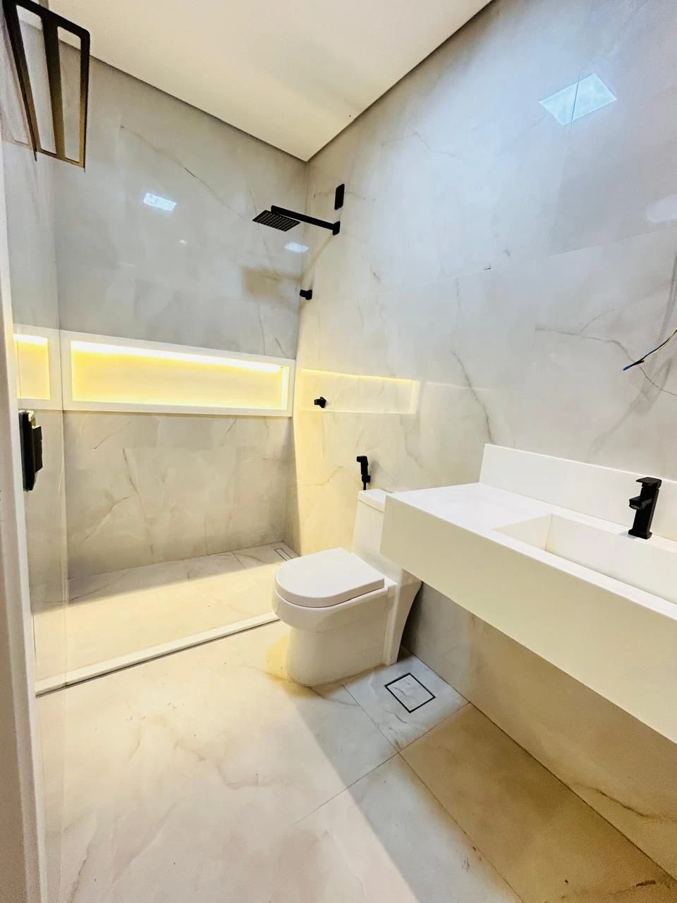 Foto do imóvel: Casa de Condomínio com 5 Quartos à Venda, 400 m² em Coaçu - Fortaleza