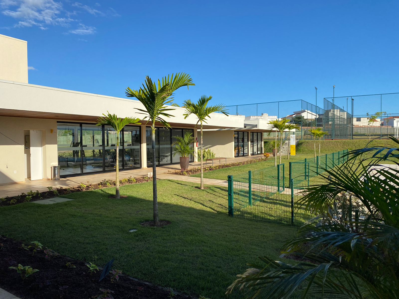 Terreno em Condomínio à Venda, 300 m²em Universitário - Caruaru