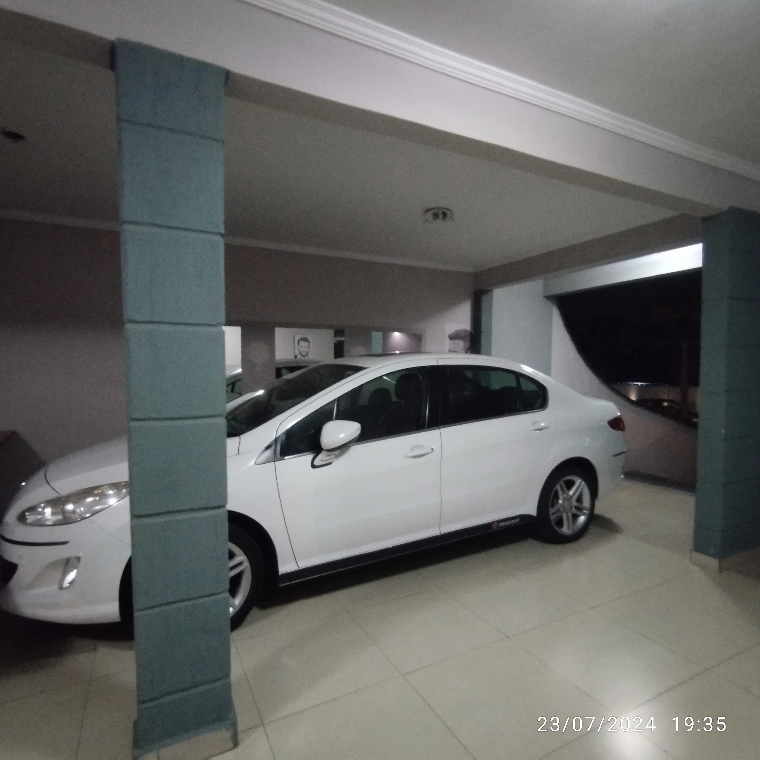 Foto do imóvel: Sobrado com 6 Quartos à Venda, 240 m² em Floresta - Joinville