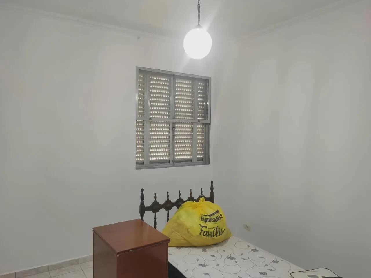 Imagem Apartamento com 2 Quartos à Venda, 60 m² em Encruzilhada - Santos