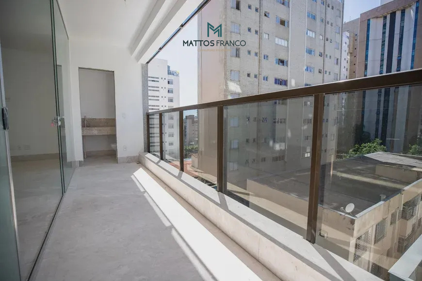Imagem Apartamento com 4 Quartos à Venda, 131 m²em Santa Efigênia - Belo Horizonte