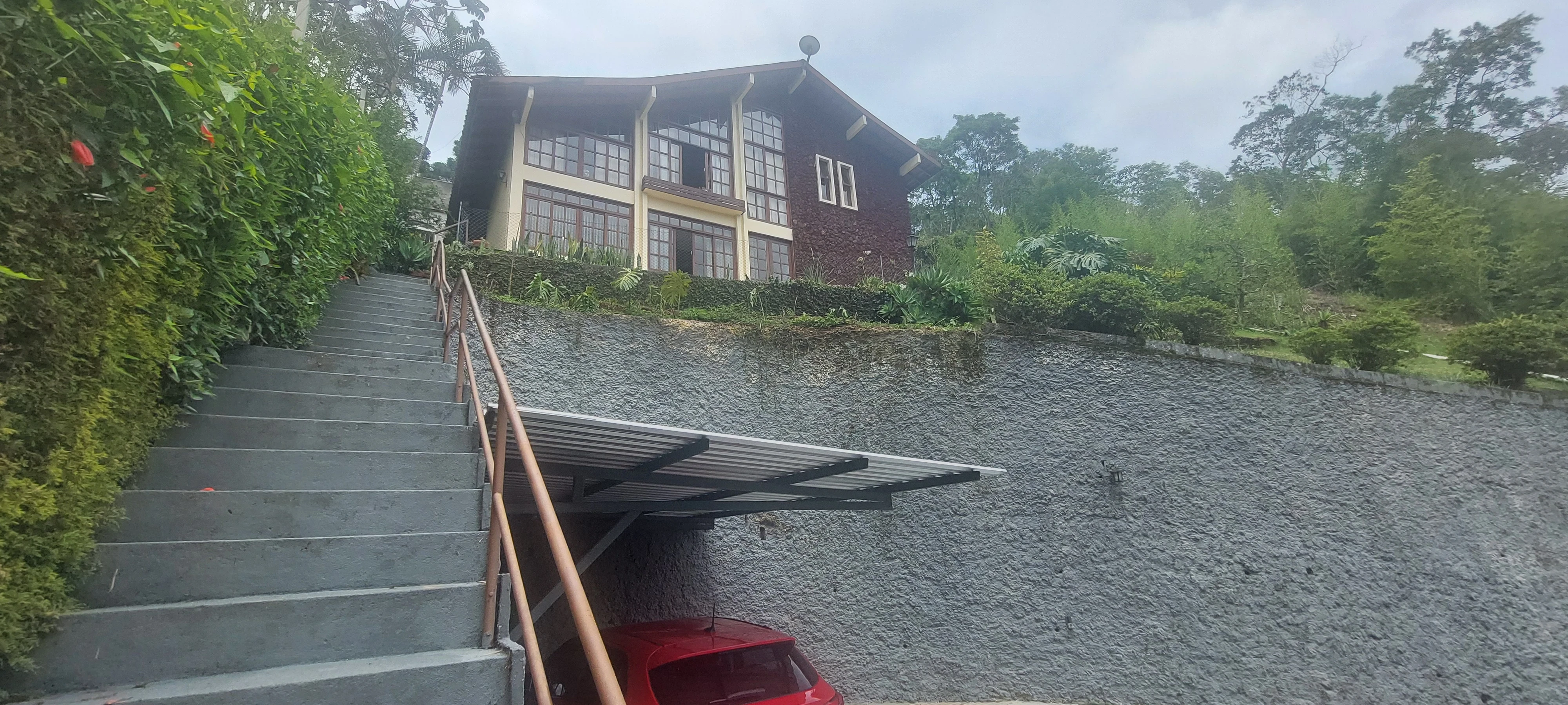 Foto do imóvel: Casa com 3 Quartos à Venda, 150 m² em Catarcione - Nova Friburgo