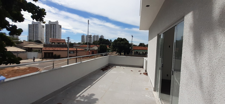 Imagem Sobrado com 3 Quartos à Venda,  em Setor Criméia Leste - Goiânia