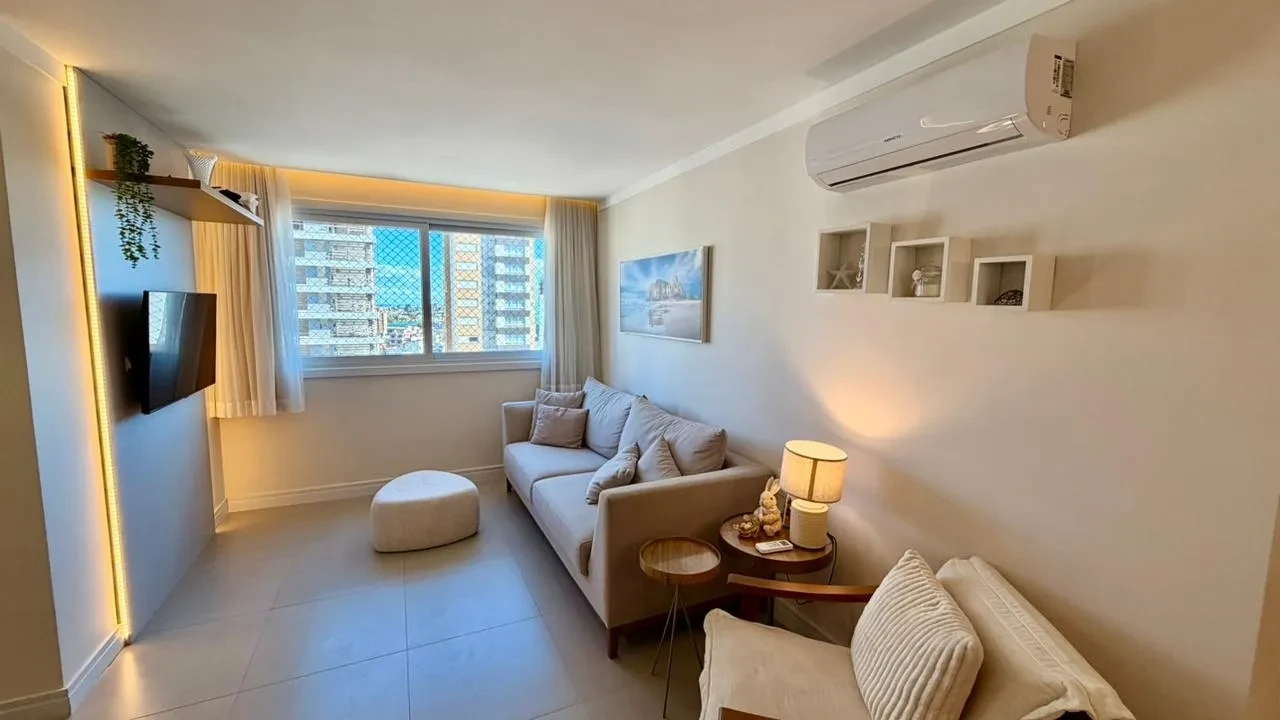 Imagem Apartamento com 2 Quartos à Venda, 71 m² em Torres - Torres