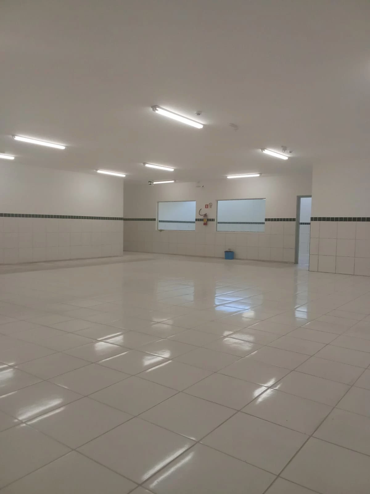 Imagem Imóvel Comercial para Alugar, 2.400 m² em Centro - Canoas