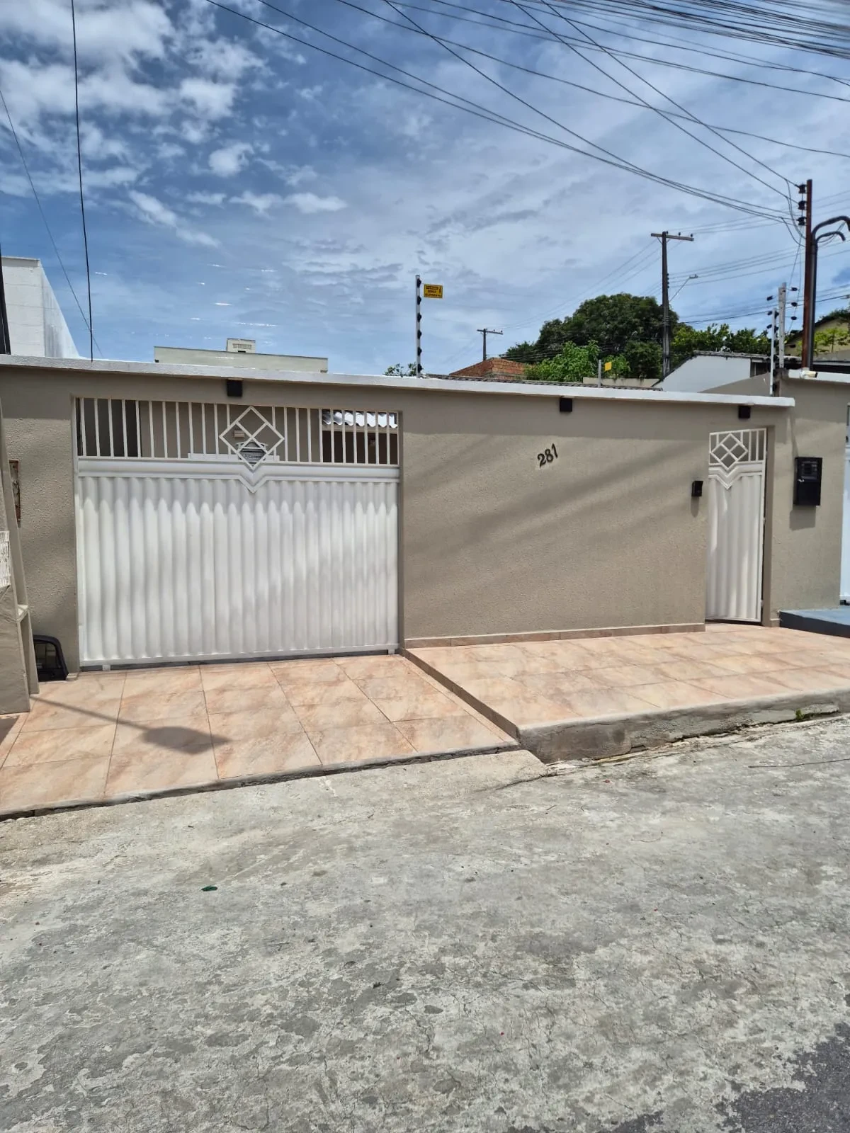 Imagem Casa com 3 Quartos à Venda, 250 m² em Novo Aleixo - Manaus