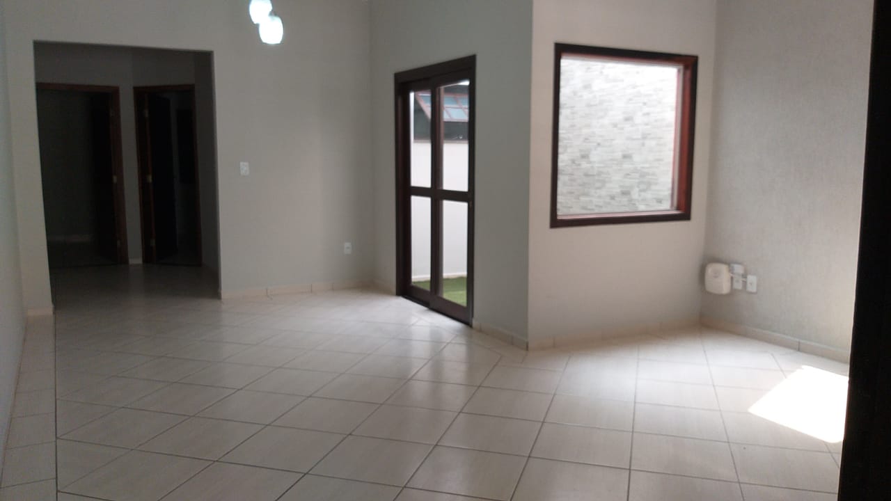 Imagem Casa com 2 Quartos para Alugar, 162 m²em Jardim Primavera - Bragança Paulista
